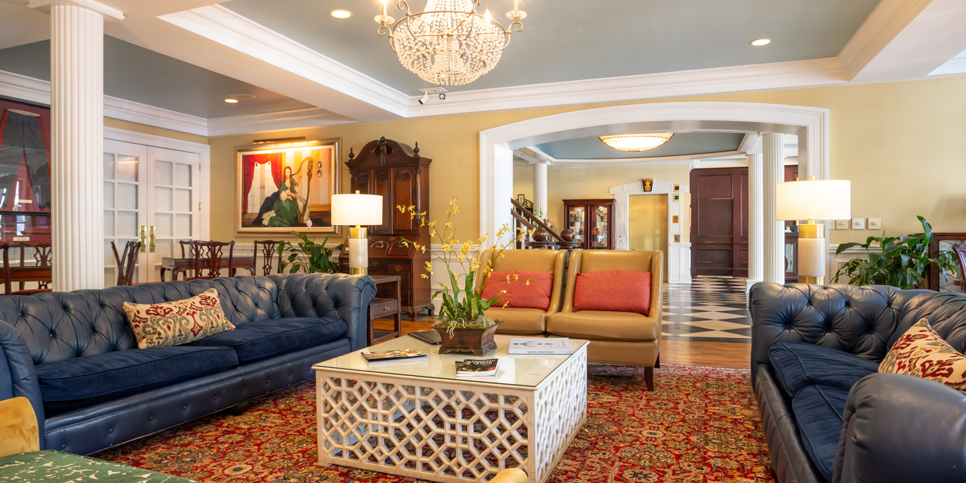 Lobby of the Marshall House Hotel in Savannah