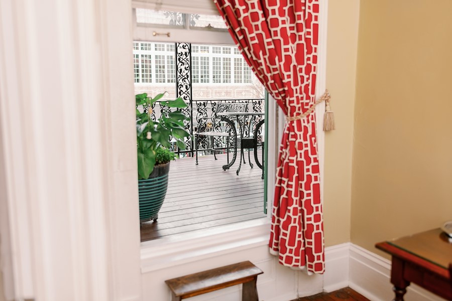 Broughton Balcony King room at Marshall House
