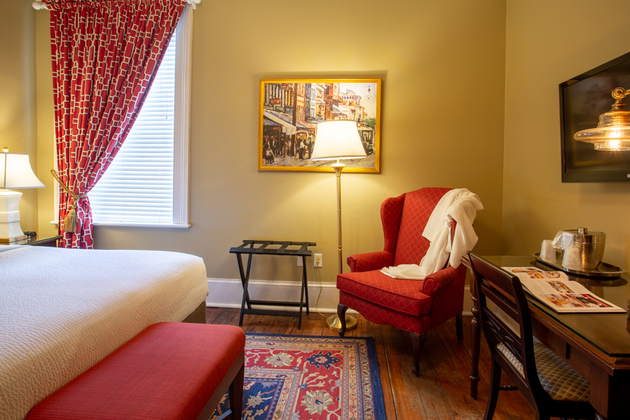 Classic King Room at The Marshall House